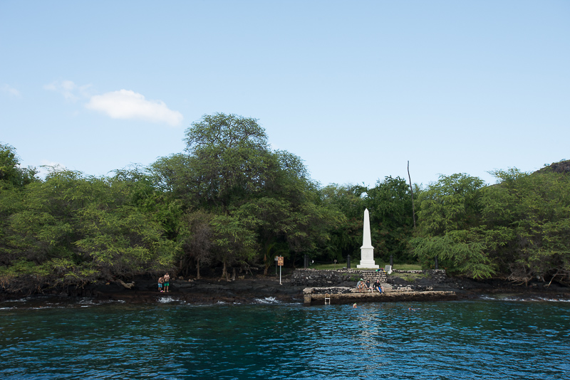 captain cook momument on big island of hawaii
